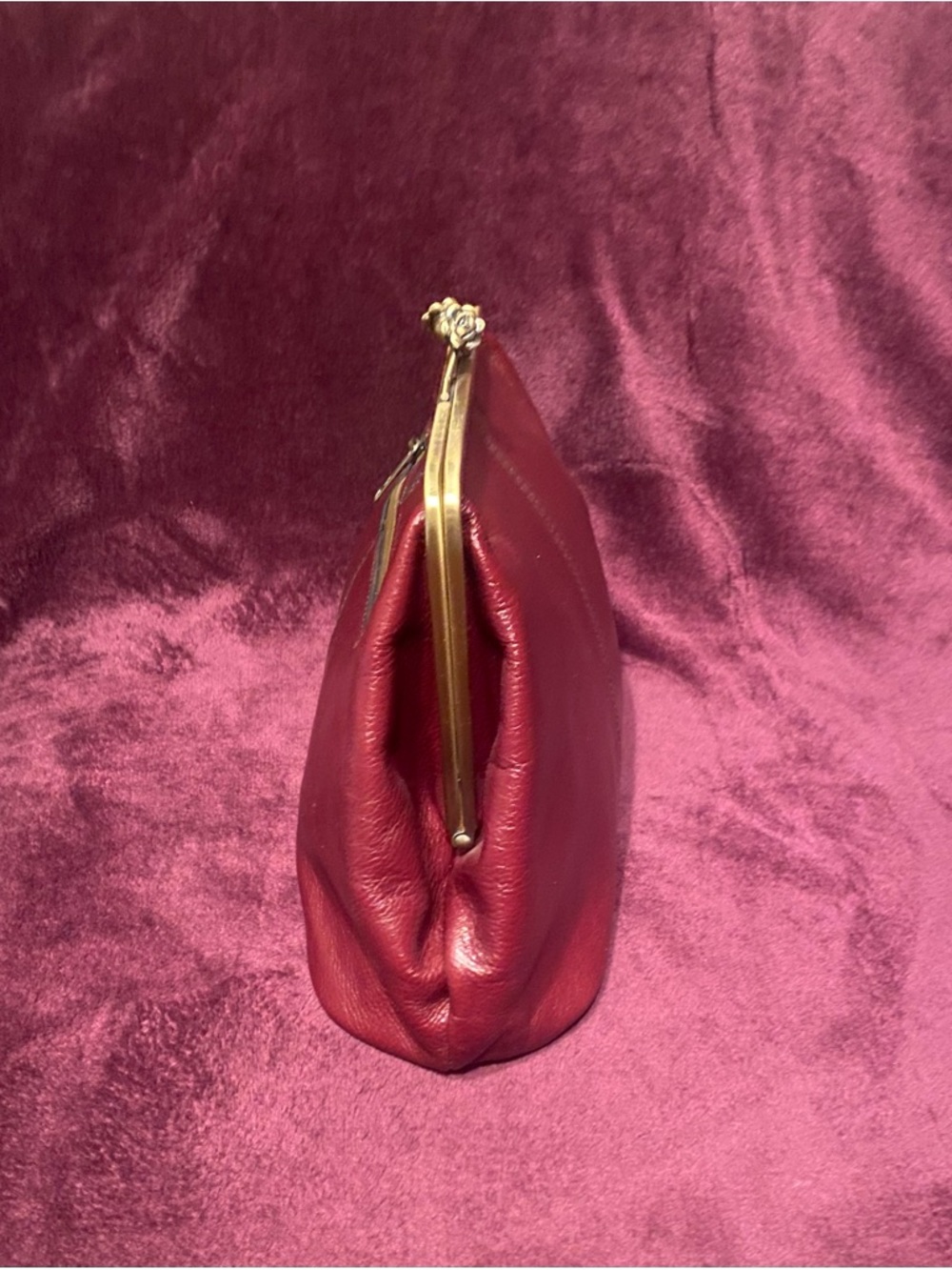 Patricia Nash Burgundy Sofia Leather Kiss-Lock Frame Clutch - Picture 4 of 7